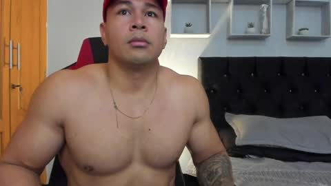 Snapshot of tyler_hank1 chatting on 14, 5, 2026 tyler_hank1 online show from 14, 5, 2026