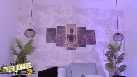 Tyler online show from 15, 12, 2024