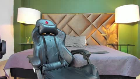 Tyler Rodriguez online show from 30, 9, 2025