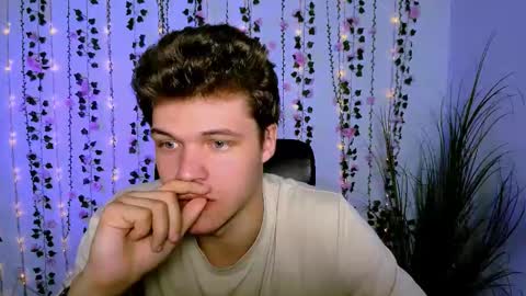 tyler_sparks_ online show from 21, 9, 2025