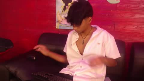 tyler_wolf_1 online show from 6, 10, 2025