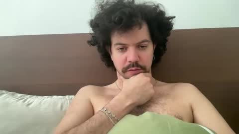 Snapshot of tyleruzi chatting on 10, 12, 2024 Tyleruzi online show from 10, 12, 2024