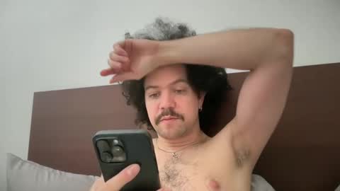 Snapshot of tyleruzi chatting on 28, 1, 2025 Tyleruzi online show from 28, 1, 2025