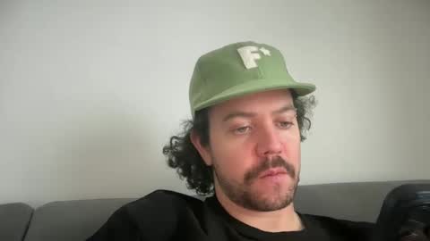 Snapshot of tyleruzi chatting on 5, 2, 2025 Tyleruzi online show from 5, 2, 2025