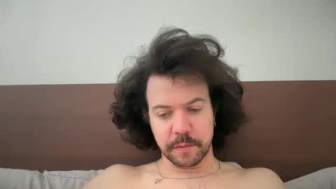 Snapshot of tyleruzi chatting on 6, 2, 2025 Tyleruzi online show from 6, 2, 2025