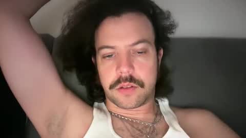 Snapshot of tyleruzi chatting on 15, 5, 2026 Tyleruzi online show from 15, 5, 2026