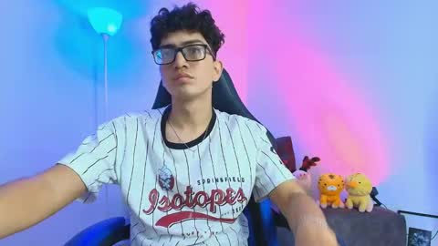   online show from 14, 12, 2025