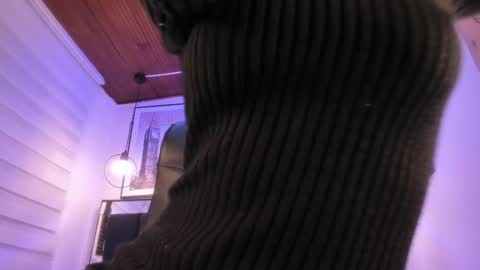       online show from 7, 10, 2025