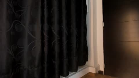 Snapshot of tylla__ chatting on 7, 3, 2026 tylla__ online show from 7, 3, 2026