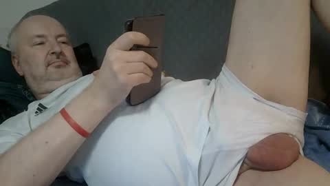 Snapshot of tymoteus chatting on 30, 10, 2025 tymoteus online show from 30, 10, 2025