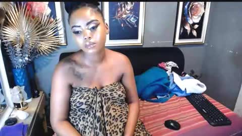 Snapshot of tyrabangz chatting on 13, 5, 2026 Tyra online show from 13, 5, 2026
