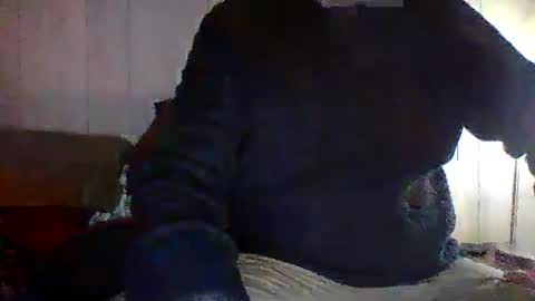 Snapshot of u_caught_us chatting on 5, 1, 2025 u_caught_us online show from 5, 1, 2025