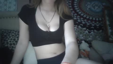 Snapshot of uhhhmeg chatting on 21, 2, 2025 uhhhmeg online show from 21, 2, 2025