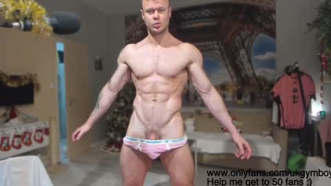 Snapshot of ukgymboy chatting on 1, 12, 2024 James Iron online show from 1, 12, 2024