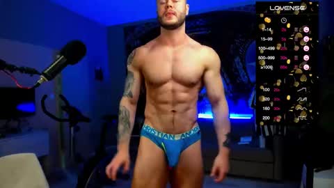 Snapshot of ukgymboy chatting on 10, 2, 2026 James Iron online show from 10, 2, 2026