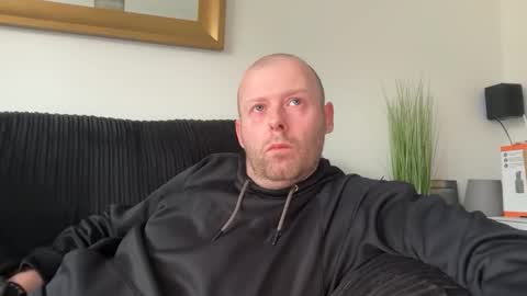 Snapshot of ukmatty3 chatting on 26, 4, 2026 ukmatty3 online show from 26, 4, 2026