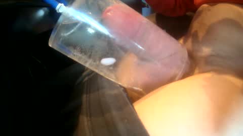 Snapshot of ukpumper chatting on 23, 10, 2025 ukpumper online show from 23, 10, 2025