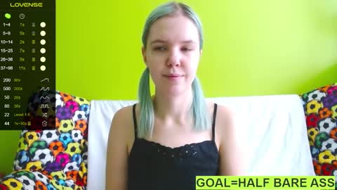 Snapshot of ultra_meow chatting on 3, 2, 2025 Roxy online show from 3, 2, 2025