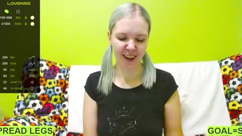 Snapshot of ultra_meow chatting on 11, 2, 2025 Roxy online show from 11, 2, 2025