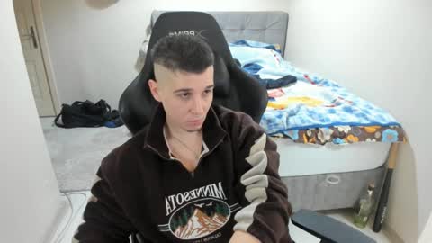 Snapshot of ulxer chatting on 12, 12, 2024 hi im mike tyson - online show from 12, 12, 2024