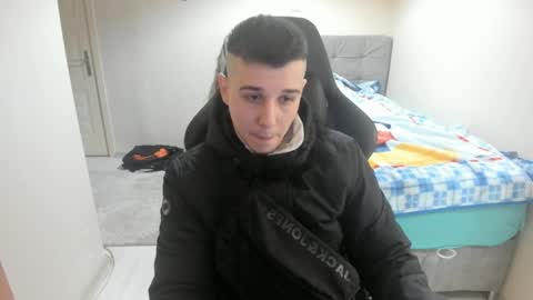 Snapshot of ulxer chatting on 2, 1, 2025 hi im mike tyson - online show from 2, 1, 2025