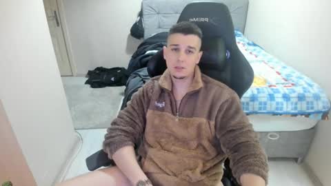 Snapshot of ulxer chatting on 17, 1, 2025 hi im mike tyson - online show from 17, 1, 2025