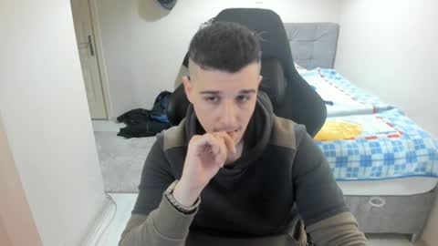 Snapshot of ulxer chatting on 24, 1, 2025 hi im mike tyson - online show from 24, 1, 2025