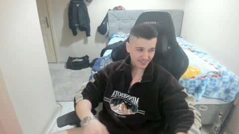 Snapshot of ulxer chatting on 6, 2, 2025 hi im mike tyson - online show from 6, 2, 2025