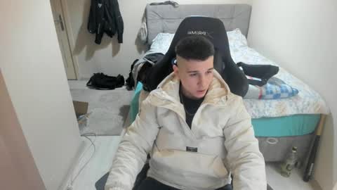 Snapshot of ulxer chatting on 27, 2, 2025 hi im mike tyson - online show from 27, 2, 2025