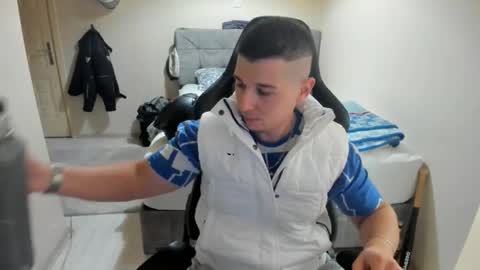 Snapshot of ulxer chatting on 19, 9, 2025 hi im mike tyson - online show from 19, 9, 2025