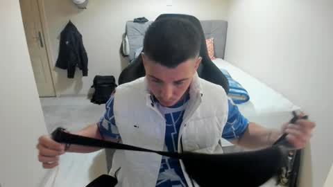 Snapshot of ulxer chatting on 28, 9, 2025 hi im mike tyson - online show from 28, 9, 2025