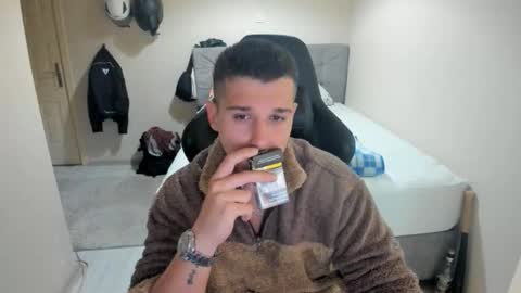 Snapshot of ulxer chatting on 1, 10, 2025 hi im mike tyson - online show from 1, 10, 2025