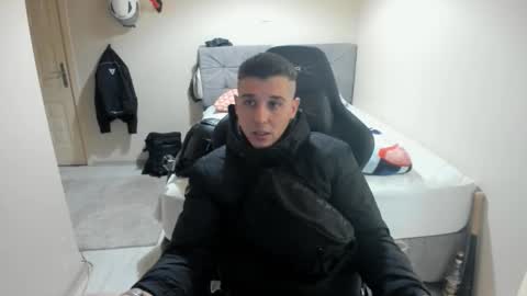 Snapshot of ulxer chatting on 2, 10, 2025 hi im mike tyson - online show from 2, 10, 2025