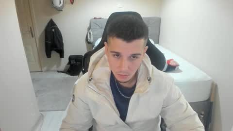 Snapshot of ulxer chatting on 30, 10, 2025 hi im mike tyson - online show from 30, 10, 2025