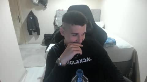 Snapshot of ulxer chatting on 9, 11, 2025 hi im mike tyson - online show from 9, 11, 2025