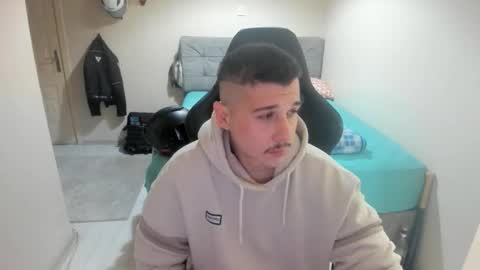 Snapshot of ulxer chatting on 21, 11, 2025 hi im mike tyson - online show from 21, 11, 2025