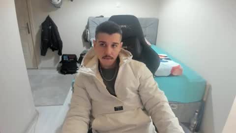 Snapshot of ulxer chatting on 27, 11, 2025 hi im mike tyson - online show from 27, 11, 2025