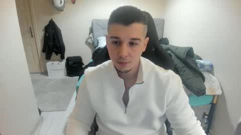 Snapshot of ulxer chatting on 13, 12, 2025 hi im mike tyson - online show from 13, 12, 2025