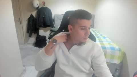 Snapshot of ulxer chatting on 14, 1, 2026 hi im mike tyson - online show from 14, 1, 2026