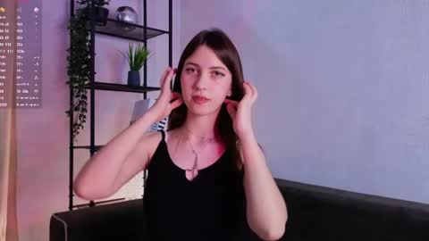 Snapshot of umbraelyon chatting on 4, 7, 2026 Liliane online show from 4, 7, 2026