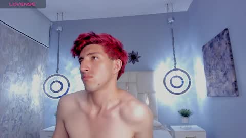 Un Slutty online show from 7, 2, 2025