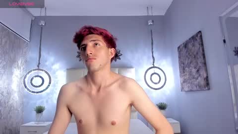 Un Slutty online show from 8, 2, 2025