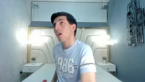 Un Slutty online show from 26, 2, 2025