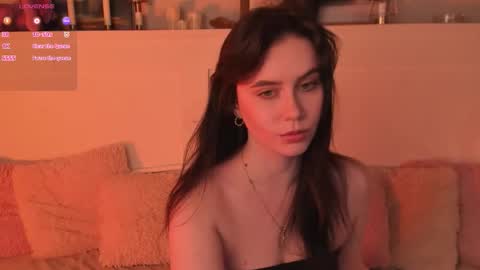 Snapshot of una_medisson chatting on 25, 3, 2026 Una online show from 25, 3, 2026