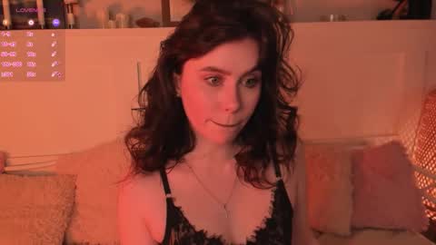 Snapshot of una_medisson chatting on 26, 3, 2026 Una online show from 26, 3, 2026