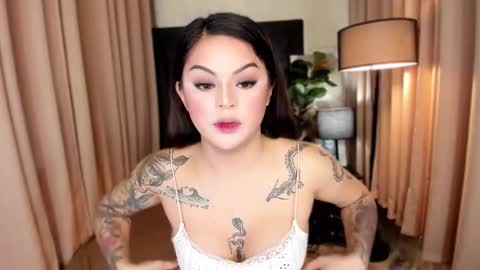 Lady tan online show from 17, 9, 2025