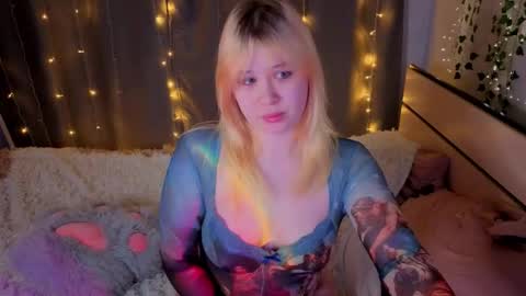 unburntkatniss online show from 17, 4, 2026