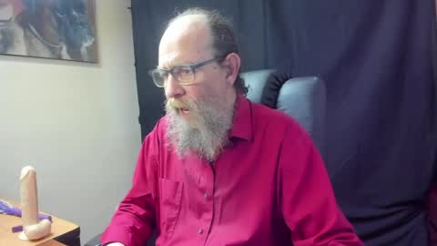 Snapshot of uncle_hottiecb chatting on 1, 4, 2026 Uncle Hottie online show from 1, 4, 2026