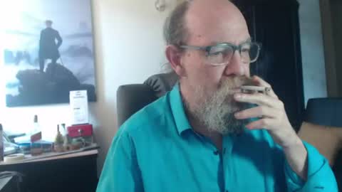 Uncle Hottie online show from 8, 7, 2026
