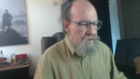 Uncle Hottie online show from 13, 7, 2026